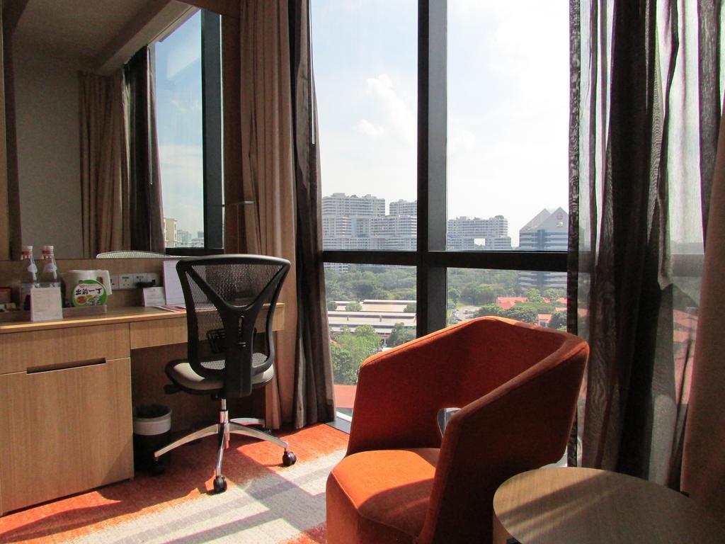 Momentus Hotel Alexandra Singapore Exteriör bild