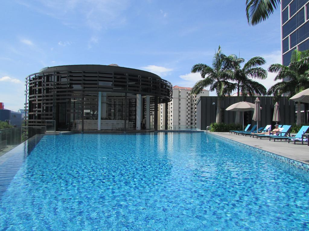 Momentus Hotel Alexandra Singapore Exteriör bild