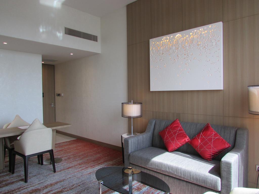Momentus Hotel Alexandra Singapore Exteriör bild
