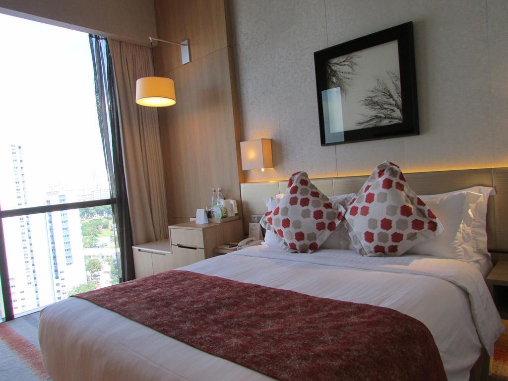 Momentus Hotel Alexandra Singapore Exteriör bild